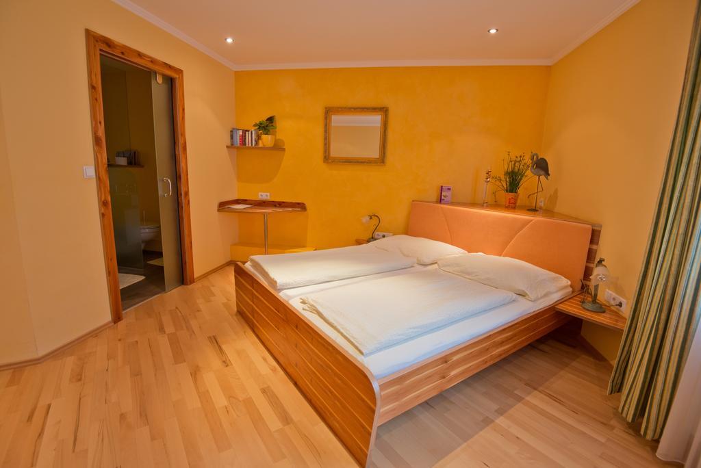 Frühstückspension Seeberghof Seewiesen Zimmer foto